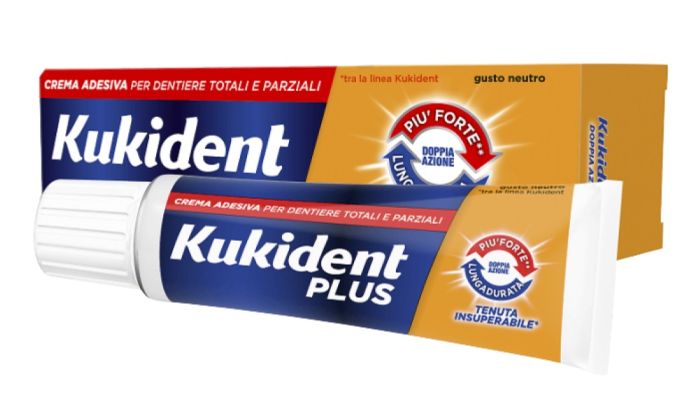 Kukident Plus Doppia Azione 40g | Adesivo per Protesi Ultra Forte.